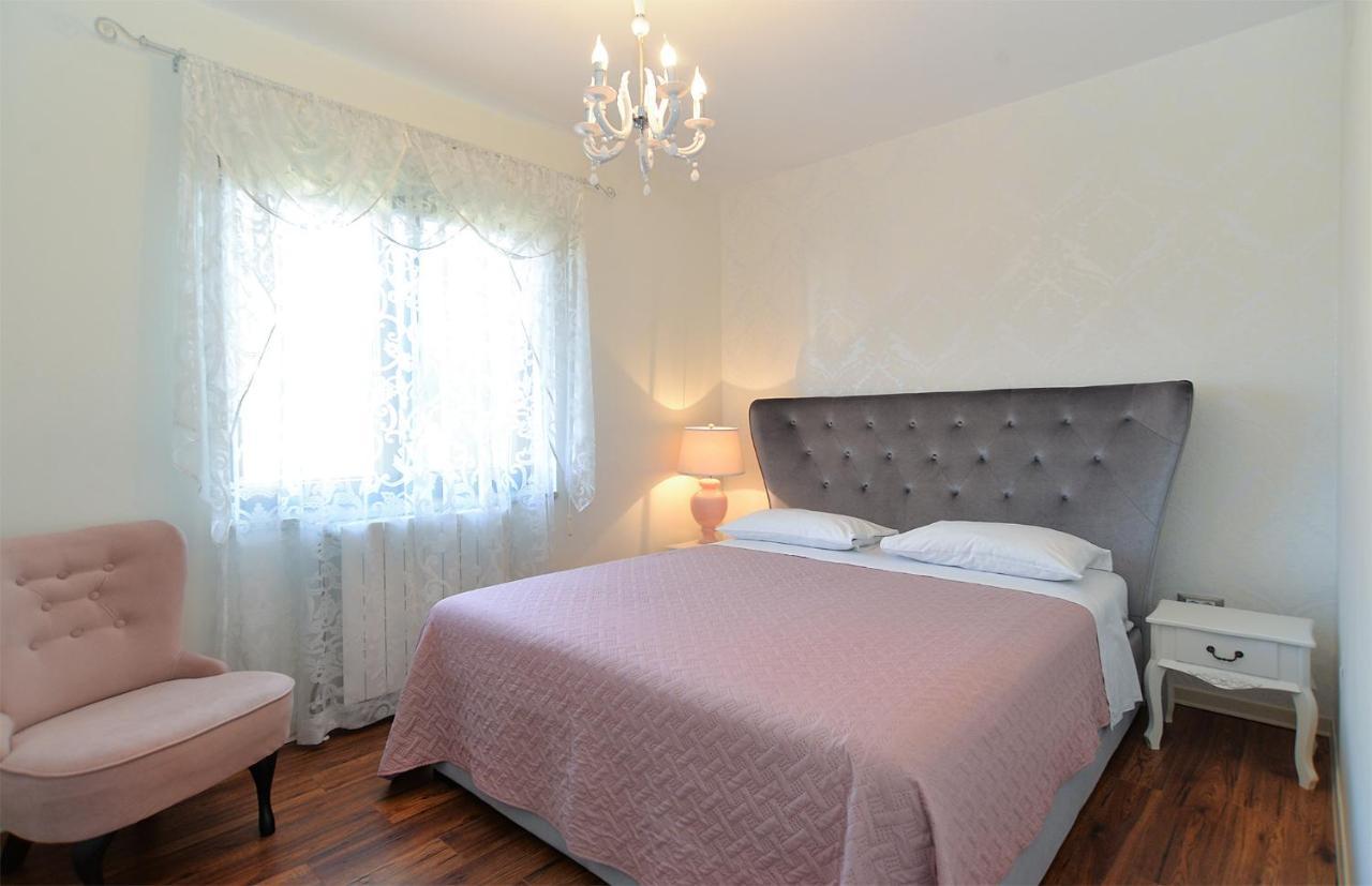 Apartments Marija 1089 波雷奇 外观 照片