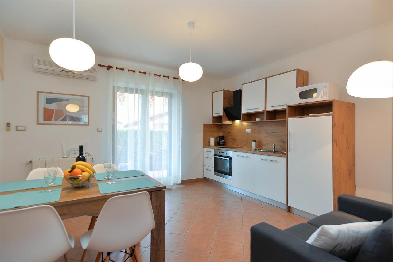 Apartments Marija 1089 波雷奇 外观 照片